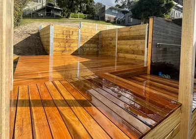 Hardwood deck with timber privacy screens and fence
